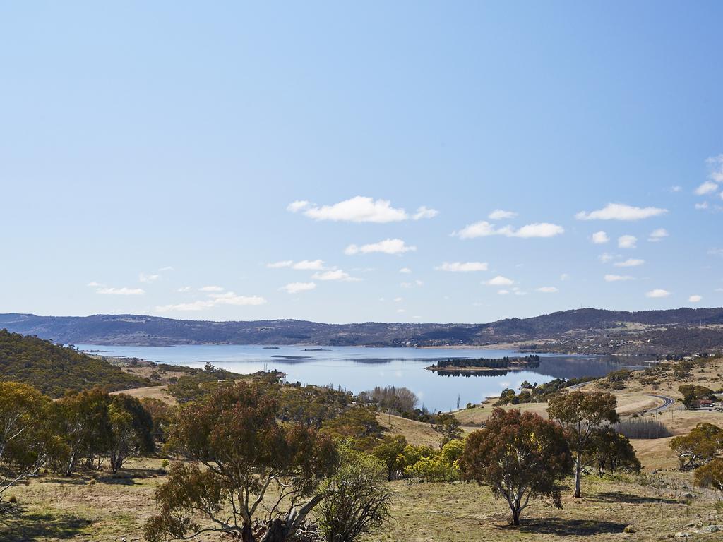 Готель Nrma Jindabyne Holiday Park Екстер'єр фото