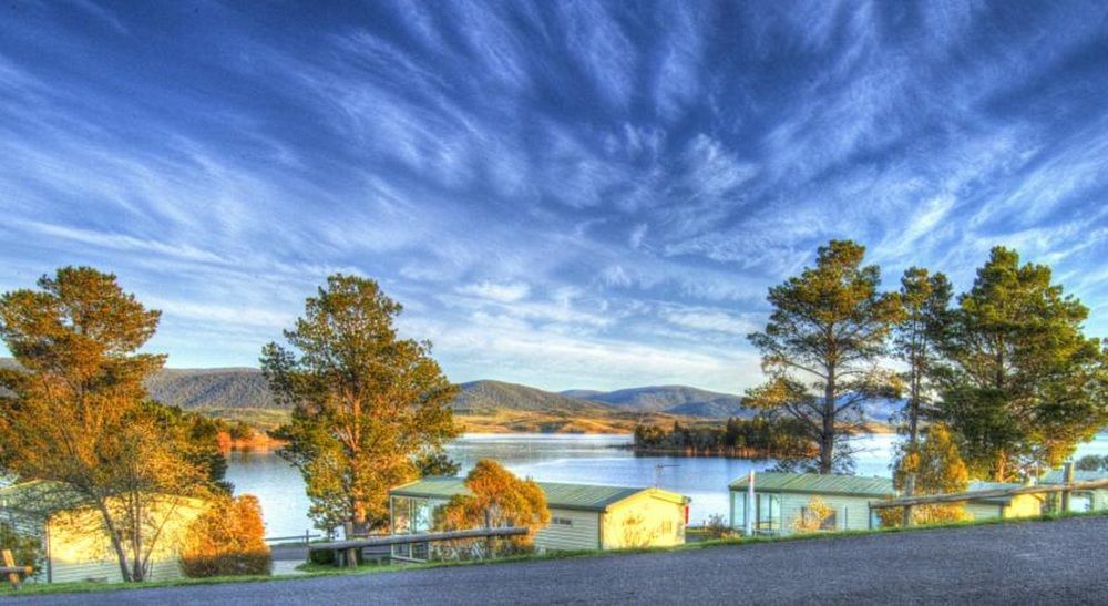 Готель Nrma Jindabyne Holiday Park Екстер'єр фото