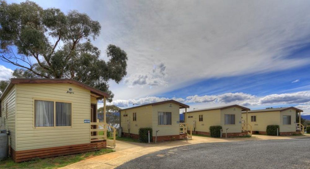 Готель Nrma Jindabyne Holiday Park Екстер'єр фото